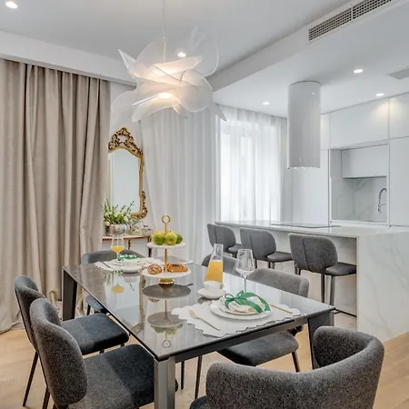 Top Location! Spacious Lux Apartment -5 Min From Beach & Centre Spalato Esterno foto