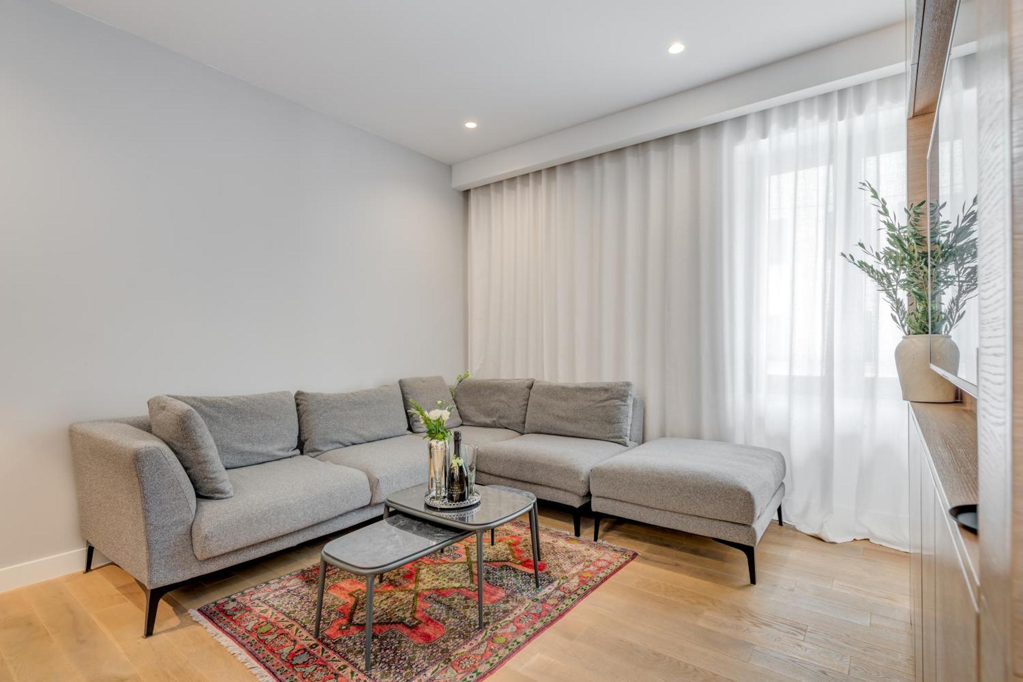 Location! Spacious Lux -5 Min From & Centre * Spalato